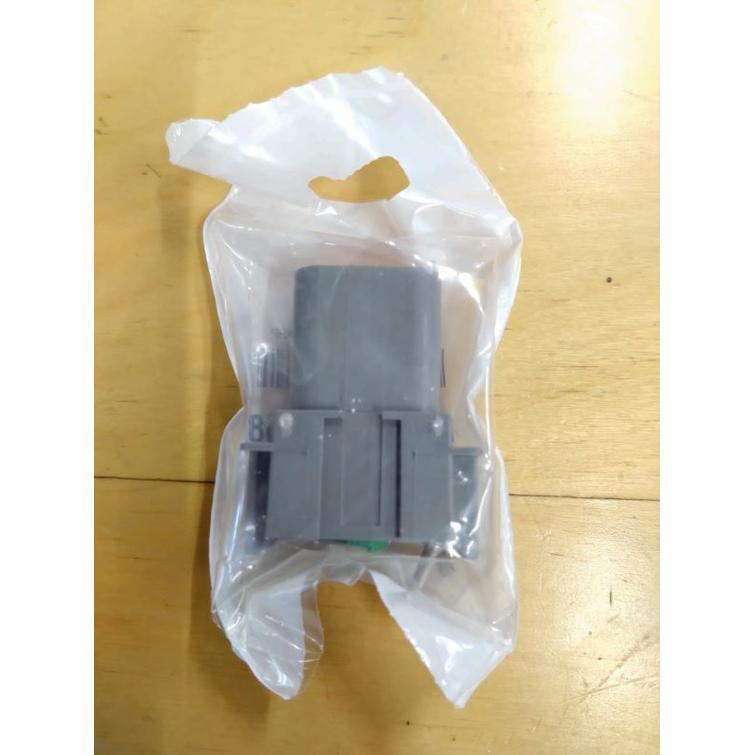 DEUTSCH DT PISTOKE 8-NAP. UROSLIITTIMIN